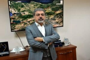 İzmir'deki Dokuz Eyl&uuml;l &Uuml;niversitesi'nin (DE&Uuml;) Deprem Araştırma ve Uygulama Merkezi
