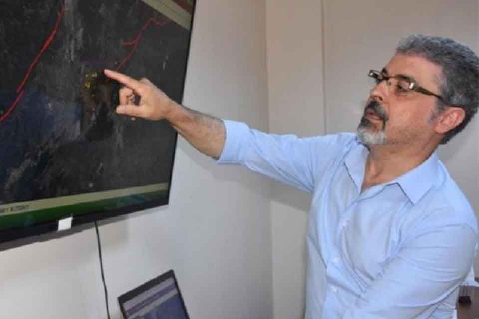Deprem Haftası nedeniyle a&ccedil;ıklamalarda bulunan Deprem Araştırma ve Uygulama Merkezi