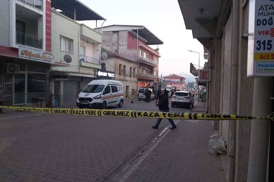 Aydın'ın Sultanhisar il&ccedil;esinde, husumetlisi M.H.D (46) tarafından pusu kurulup, tabancayla