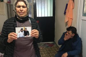 İzmir'in Güzelbahçe ilçesinde, market çalışanı Muhammet Mustafa Aksu'yu (36) pusu