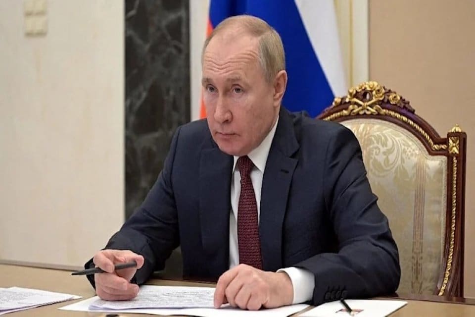 Rusya Devlet Başkanı Vladimir Putin, seferberlik g&ouml;revinden ka&ccedil;anlara y&ouml;nelik hapis