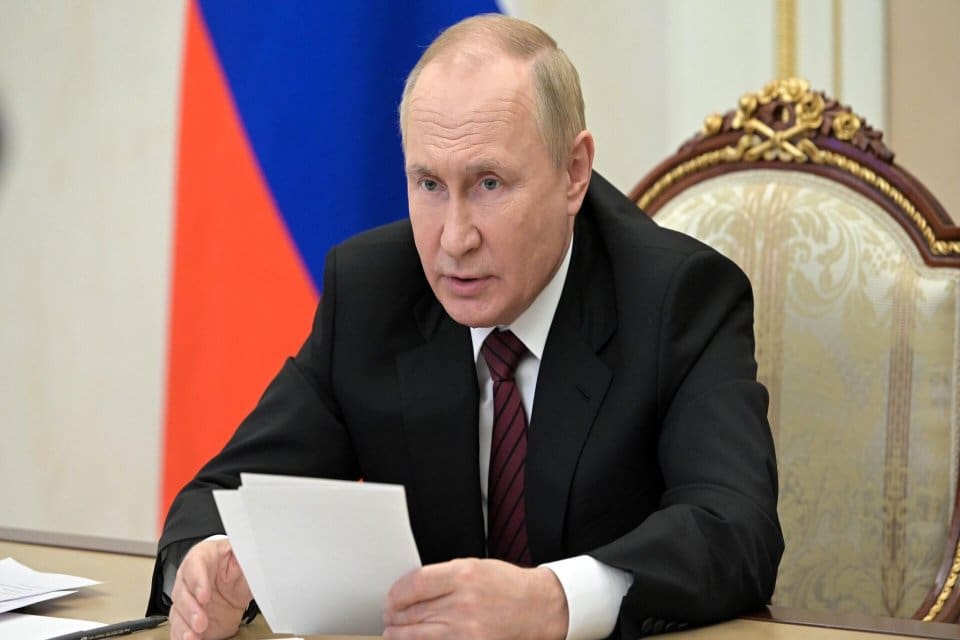 Rusya Devlet Başkanı Vladimir Putin, "Ukrayna'nın kirli bomba kullanma planından