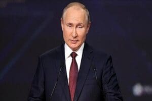 Rusya Devlet Başkanı Vladimir Putin, &uuml;lkesine yaptırım uygulayan &uuml;lkelere ve
