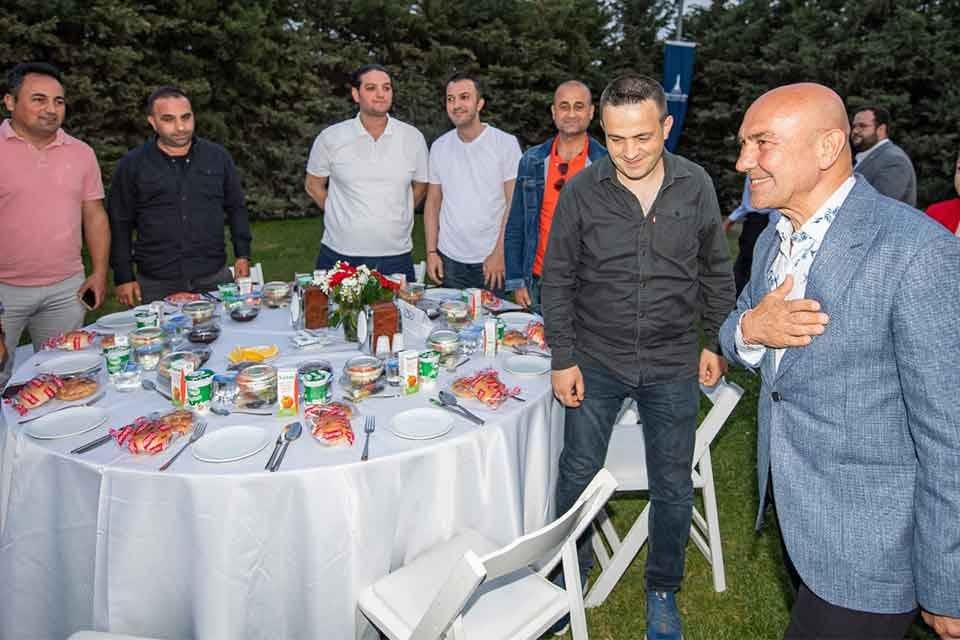 İzmir B&uuml;y&uuml;kşehir Belediye Başkanı Tun&ccedil; Soyer, 1 Mayıs Emek ve