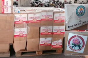 Bergama Belediyesinin İzmir Depremi'ni sonrası toplanan yardım kolilerinin Ramazan kolisine