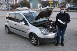 Denizli'de yaşayan Metin Özdemir (28), internetteki bir ilanda görüp satın