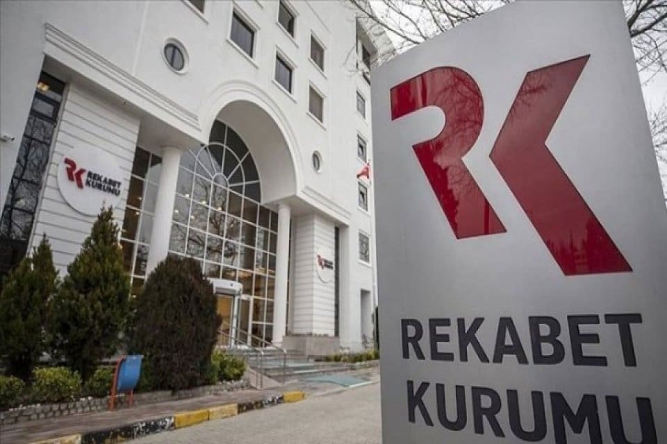 Rekabet Kurulu'nca, hızlı t&uuml;ketim malları sekt&ouml;r&uuml;nde faaliyet y&uuml;r&uuml;ten firmaya, perakendecilerin