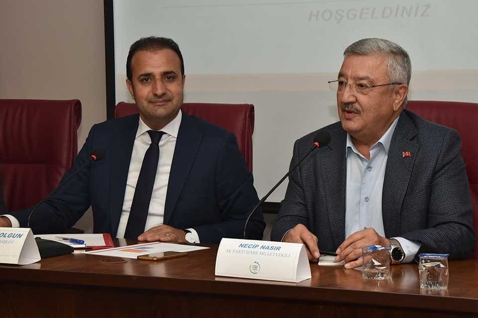 15 g&uuml;n yapı durdurma eylemi yapan Torbalılı m&uuml;teahhitler Ak Parti