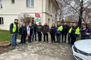 Depremden etkilenen şehirlerdeki sosyal hizmet ve enkaz kaldırma faaliyetleri devam