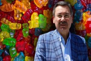 Melih G&ouml;k&ccedil;ek, sosyal medyada g&uuml;ndem olan, "Yer altında 6 milyar