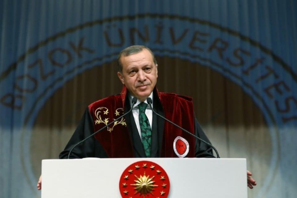 Cumhurbaşkanı Recep Tayyip Erdoğan'ın imzasıyla 6 &uuml;niversiteye yeni rekt&ouml;r atanmasına