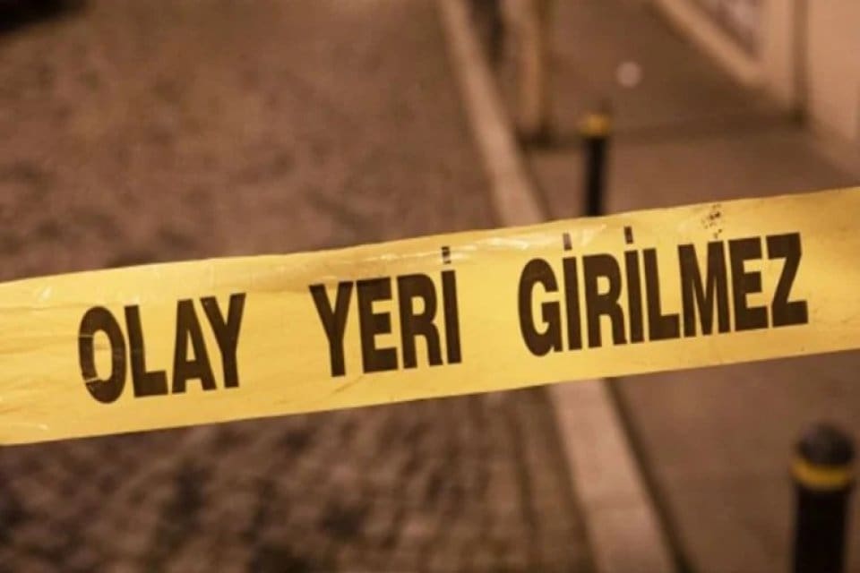 Sakarya'nın S&ouml;ğ&uuml;tl&uuml; il&ccedil;esinde restorana gelen 2 kişi, alkoll&uuml; mekanlar i&ccedil;in