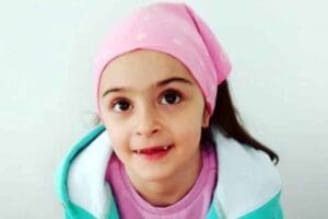Restorandaki yemekten sonra rahatsızlanan aileden Ece Melisa &ouml;ld&uuml;, annesi ve