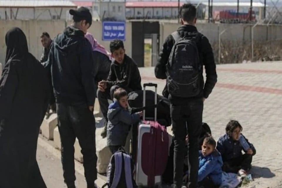 İngiliz haber ajansı Reuters&rsquo;a konuşan bir T&uuml;rk yetkiliye ve Suriye