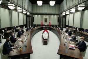 Cumhurbaşkanlığı Kabinesi, Cumhurbaşkanı Erdoğan başkanlığında bugün toplanacak. Gündemde ise salgınla