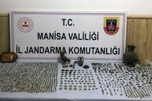 Manisa'nın Kula il&ccedil;esinde, jandarmanın d&uuml;zenlediği operasyonda Helenistik ve Roma d&ouml;nemlerine