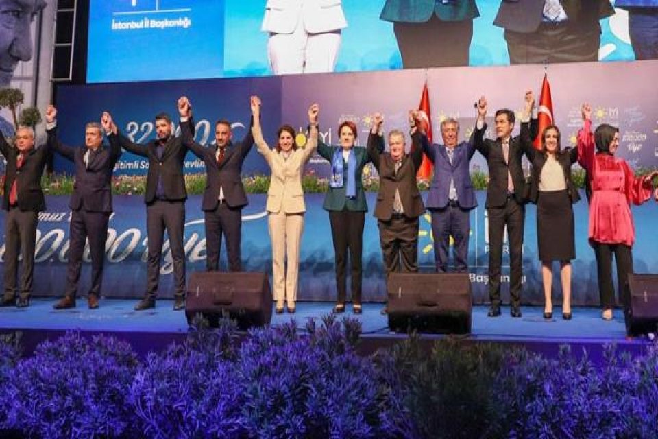 İYİ Parti Genel Başkanı&nbsp;Meral Akşener, partisinin İstanbul&rsquo;daki 100 bininci ve