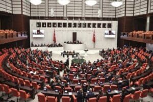 Radyo Televizyon &Uuml;st Kurulu konusundaki d&uuml;ğ&uuml;m &ccedil;&ouml;z&uuml;l&uuml;yor. G&ouml;zler T&uuml;rkiye B&uuml;y&uuml;k