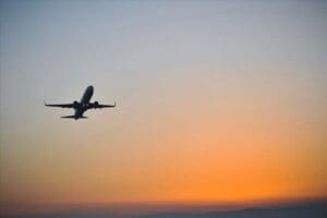 Rusya, T&uuml;rkiye ile normal ve charter u&ccedil;uşların 15 Nisan-1 Haziran'da