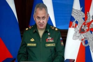 Finlandiya&rsquo;nın NATO &uuml;yeliğine saatler kala, Rusya n&uuml;kleer f&uuml;zelerin fırlatılmasında kullanılabileceğini