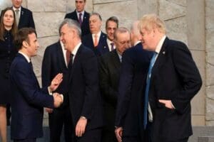 Bir aydan beri Ukrayna'yı işgal etmek i&ccedil;in saldırı d&uuml;zenleyen Rusya'dan