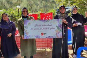 Saadet Partisi İl Kadın Kolları tarafından Tire&rsquo;de bulunan Beylerderesi Alanı'nda