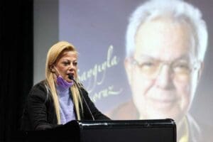 İzmir Gazeteciler Cemiyeti &Uuml;yesi, duayen gazeteci, akademisyen &ndash; yazar Prof.