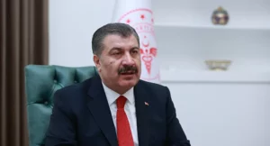 Sağlık Bakanı Fahrettin Koca, tedarikinde aksama yaşanan BioNTech aşılarının d&uuml;n