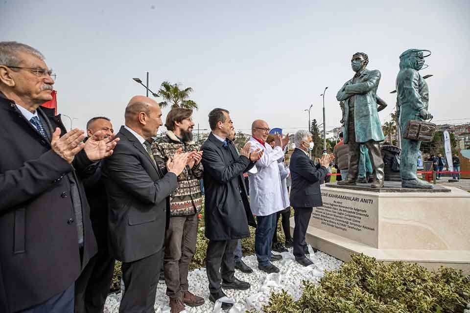 Pandemide b&uuml;y&uuml;k bir &ouml;zveriyle &ccedil;alışan sağlık emek&ccedil;ileri i&ccedil;in İzmir B&uuml;y&uuml;kşehir