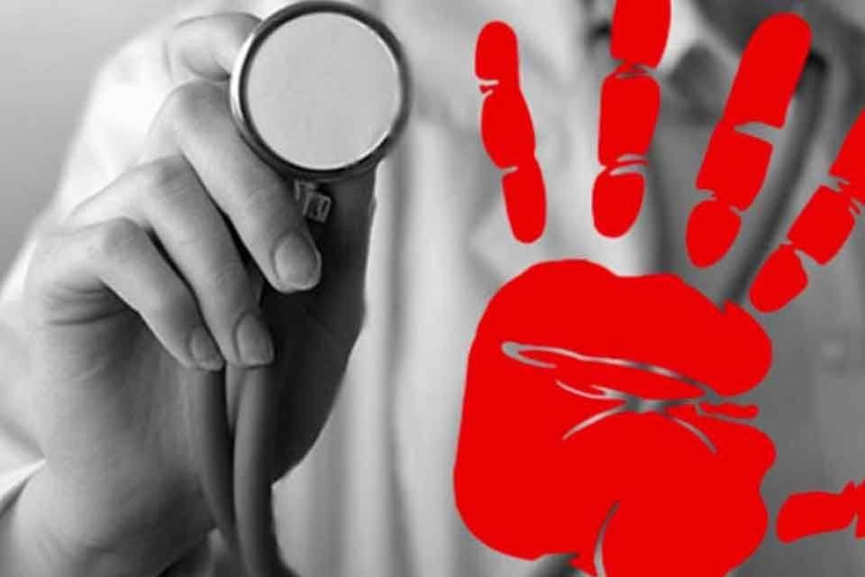 İZMİR'in Konak il&ccedil;esinde, S.K.,1 aylık bebeğini eşiyle birlikte Sağlık Bilimleri