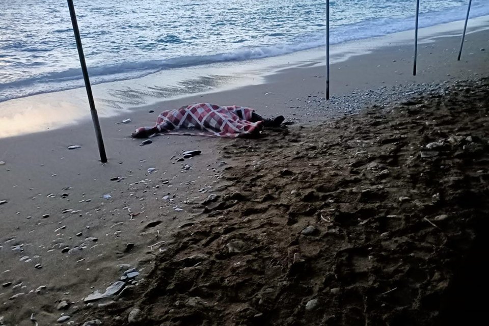 Muğla'nın Datça ilçesi açıklarında bulunan cesedin, Suriye uyruklu Filistin pasaportlu