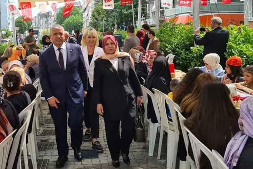 T&uuml;rkiye&rsquo;nin en &ouml;nemli se&ccedil;imlerine artık saatler kaldı. Siyasi partiler de