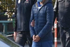İstanbul&rsquo;da para karşılığı sahte Kovid-19 negatif test sonucu belgesi satan