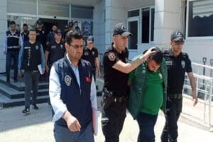 Mersin&rsquo;de, başkasına ait otomobil ilanını taklit edip ara&ccedil; almak isteyenleri