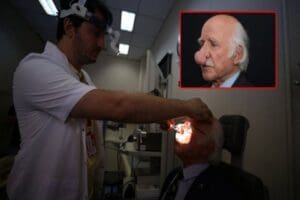 Trabzon'da yaşayan 84 yaşındaki Faik Ramoğlu'nun burnunda oluşan 100 gram