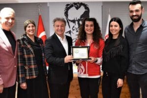Rusya'nın başkenti Moskova'da d&uuml;zenlenen Avrupa Halter Şampiyonası&rsquo;nda Kadınlar 81 Kilo