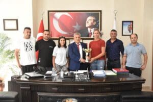 T&uuml;rkiye Voleybol Federasyonu tarafından d&uuml;zenlenen Kadın Voleybol B&ouml;lgesel Lig&rsquo;e katılıp
