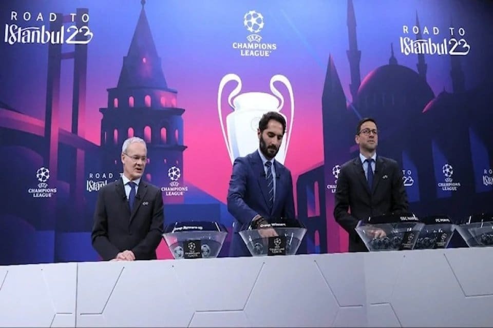 Avrupa futbolunun kul&uuml;p d&uuml;zeyindeki en &ouml;nemli organizasyonu UEFA Şampiyonlar Ligi'nde