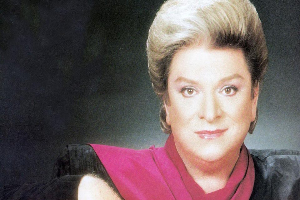 &ldquo;Sanat G&uuml;neşi&rdquo;&nbsp;Zeki&nbsp;M&uuml;ren&nbsp;yaşama veda ettiği yerde İzmir K&uuml;lt&uuml;rpark'ta d&uuml;zenlenecek etkinlikle anılacak.