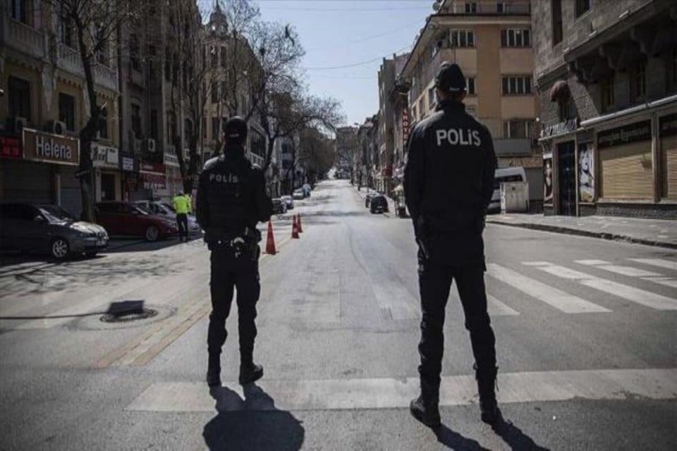 Şanlıurfa Valiliğince toplanma, eylem ve y&uuml;r&uuml;y&uuml;şler 5 g&uuml;n s&uuml;reyle yasaklandı.