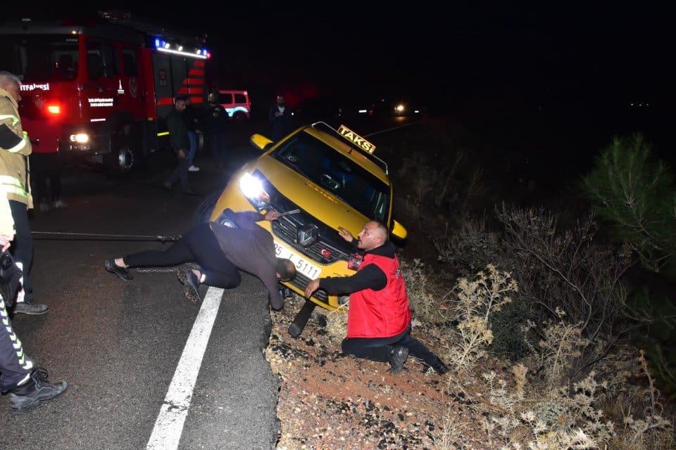 İzmir'in Bayraklı il&ccedil;esinde, bir yakınının hastaneye kaldırıldığı haberini aldıktan sonra