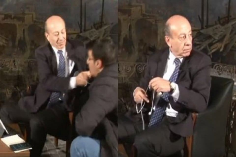 Habert&uuml;rk yazarı&nbsp;Muharrem Sarıkaya&nbsp;Gaziantep&rsquo;teki &ccedil;ekim esnasında İHA muhabiri Ahmet Demir&rsquo;e tokat