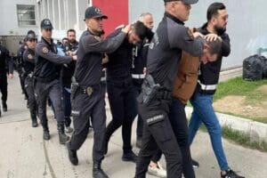 Adana merkezli 5 ilde "Sarılar" olarak bilinen organize su&ccedil; &ouml;rg&uuml;t&uuml;ne