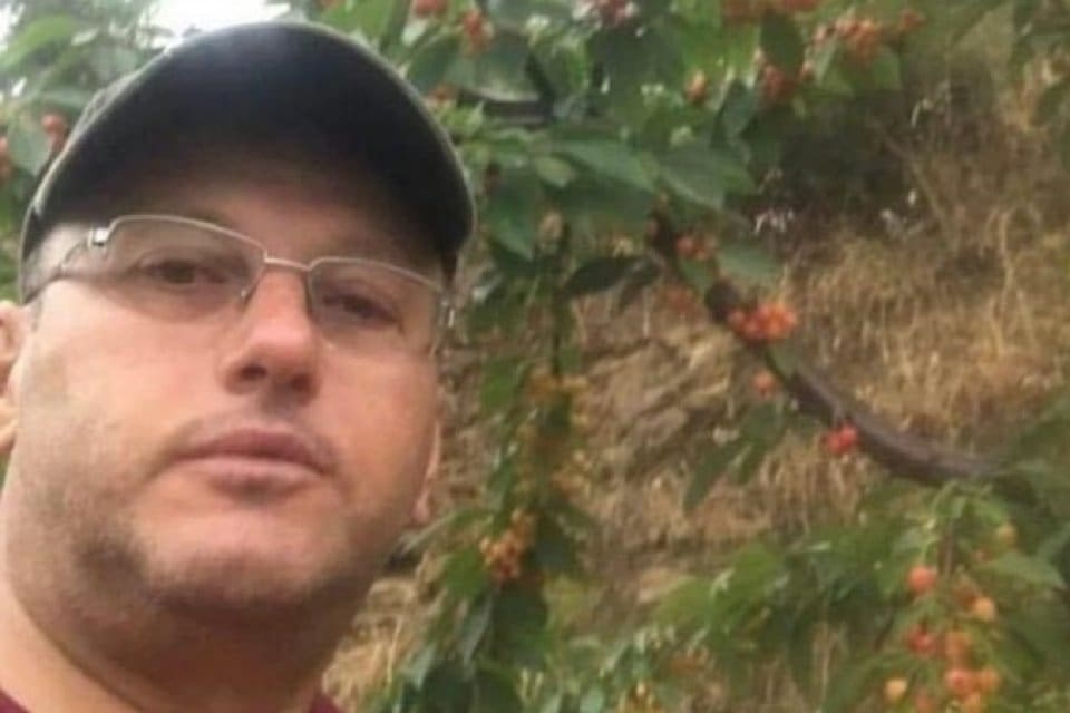 İZMİR'in Kiraz il&ccedil;esinde, satın aldığı dananın saldırısına uğrayan Mehmet Kırlı,