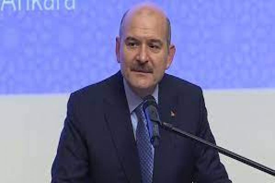 S&ouml;zc&uuml; yazarı Saygı &Ouml;zt&uuml;rk, Sedat Peker'den ayda 10 bin dolar