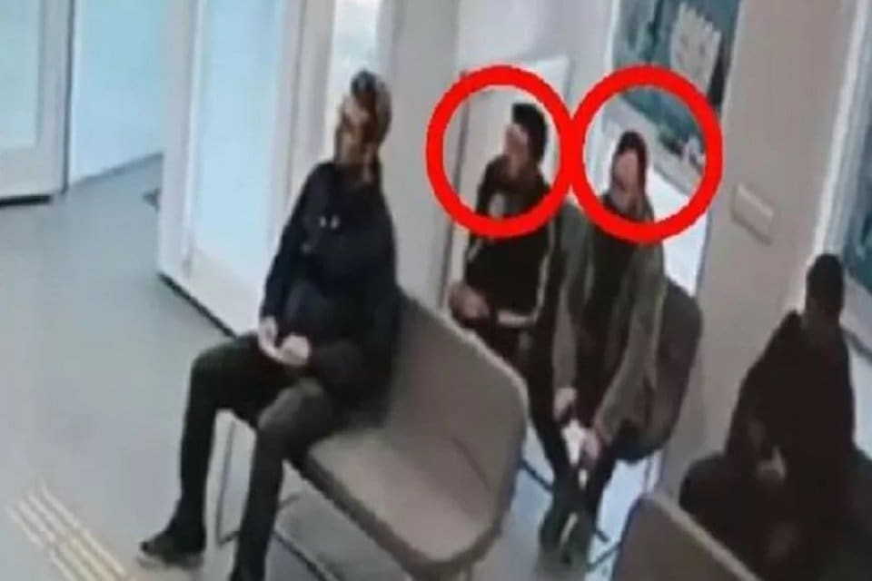 Sakarya'da otomobilini satmak isteyen ile alıcıyı&nbsp; 'Sazan sarmalı' y&ouml;ntemiyle 495
