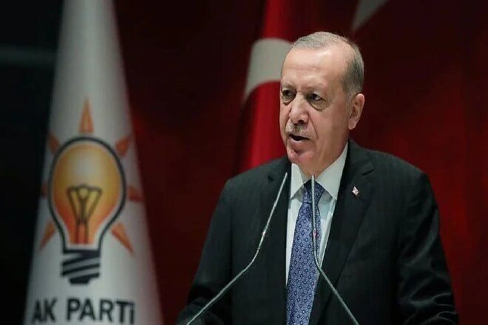 Muhalefetin erken se&ccedil;im &ccedil;ağrılarına yanıt veren Cumhurbaşkanı Erdoğan, "Girdiğimiz her
