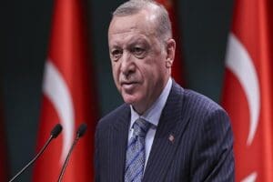 Cumhurbaşkanı Recep Tayyip Erdoğan, kamuoyunda konuşulan se&ccedil;im tarihlerine ilişkin "Kamuoyunda