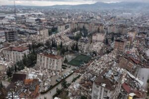50 bin kişin hayatını kaybettiği deprem bölgesinde 14 Mayıs seçimleri