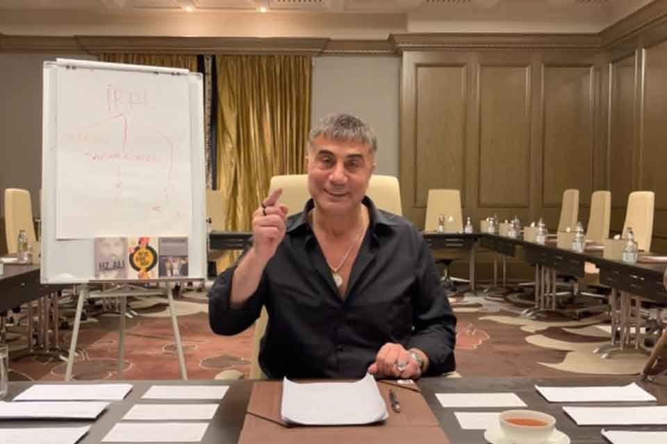 Organize su&ccedil; &ouml;rg&uuml;t&uuml; lideri Sedat Peker, d&uuml;n akşam saatlerinde sosyal